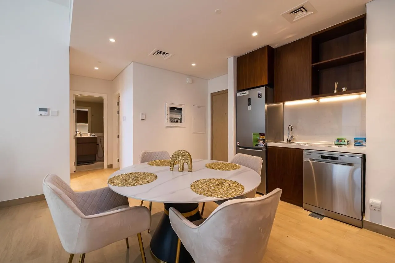 Apartment With Partial Sea View In La Mer Dubai