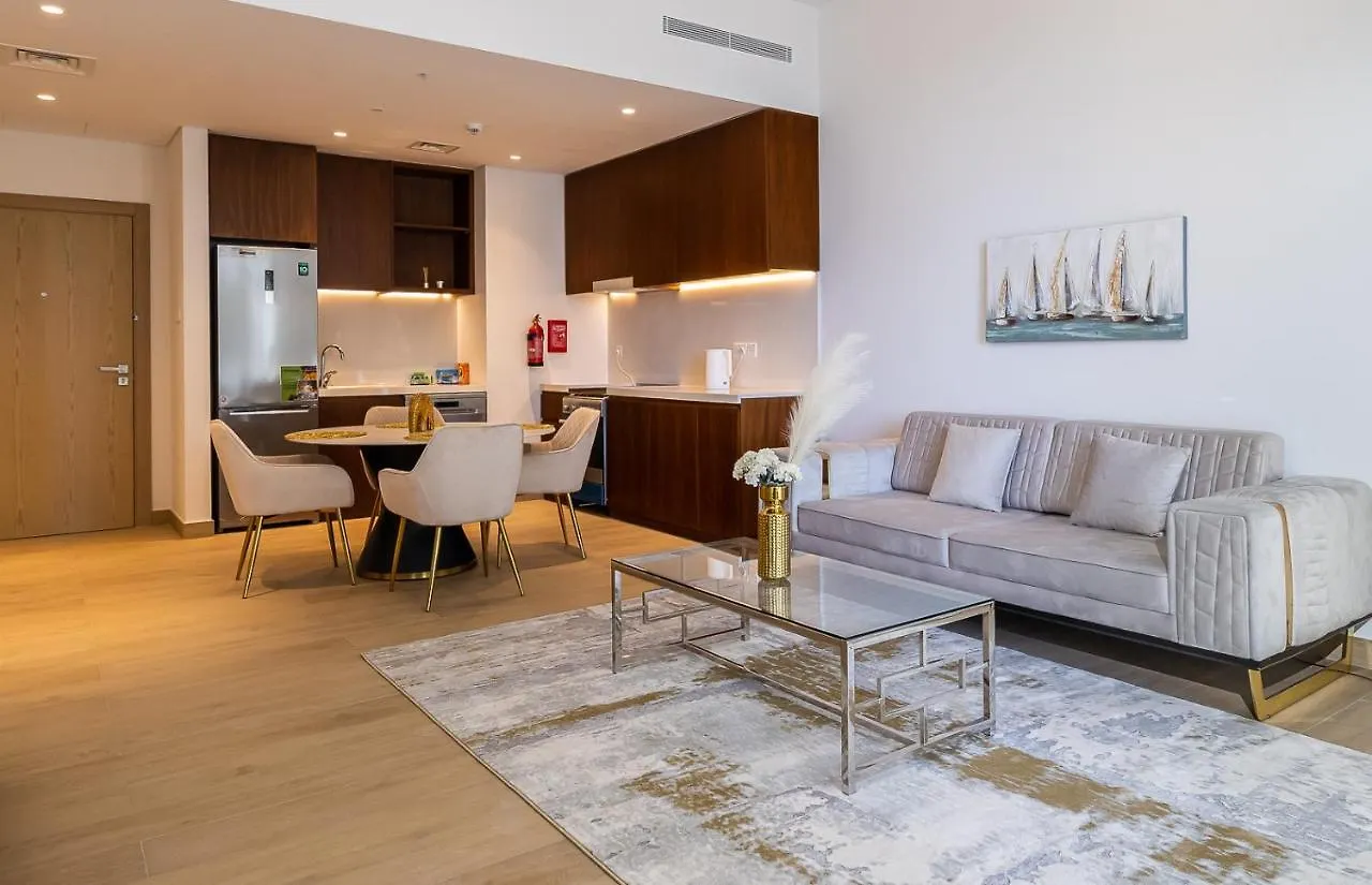 Apartment With Partial Sea View In La Mer Dubai