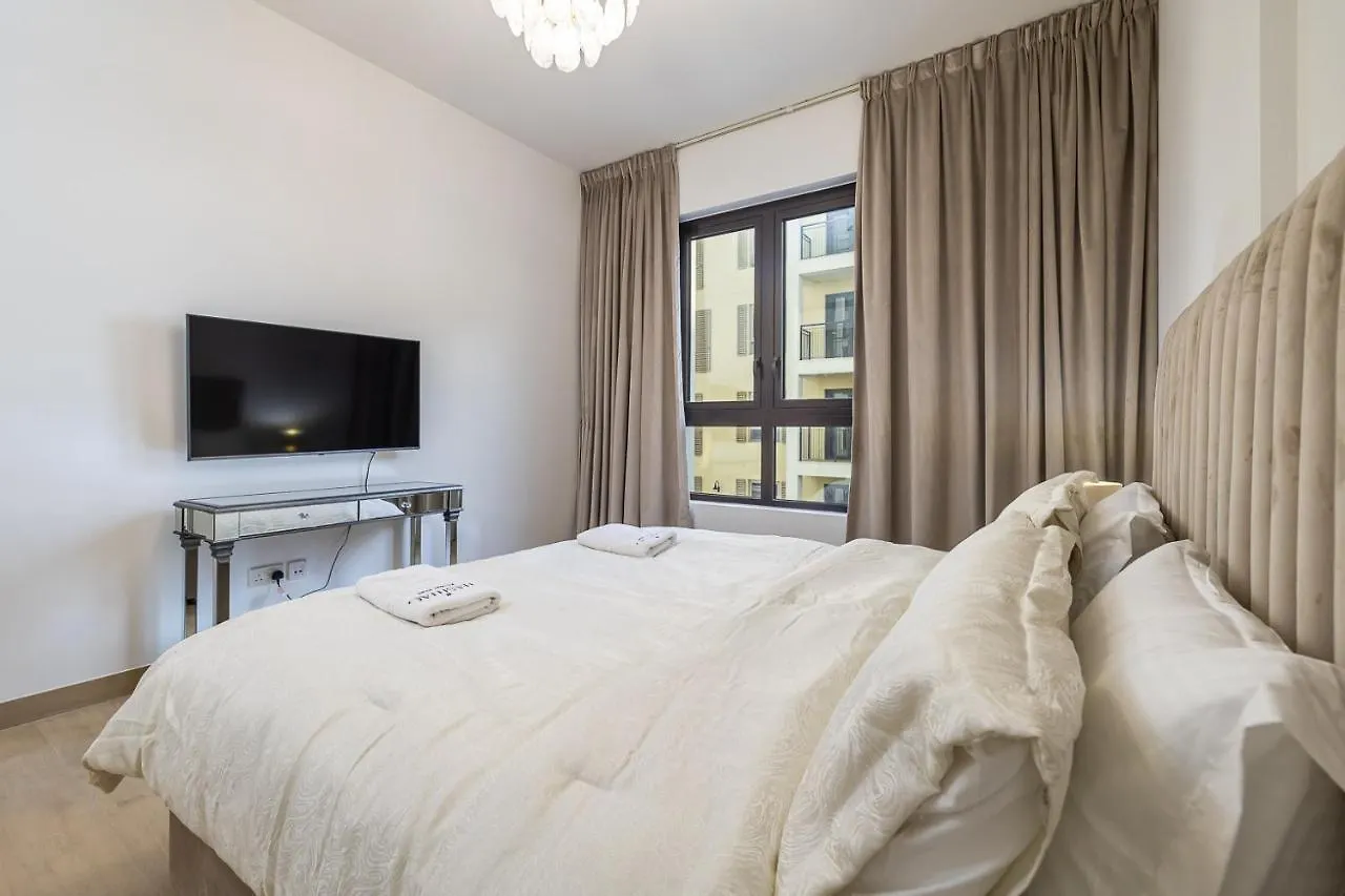 Apartment With Partial Sea View In La Mer Dubai