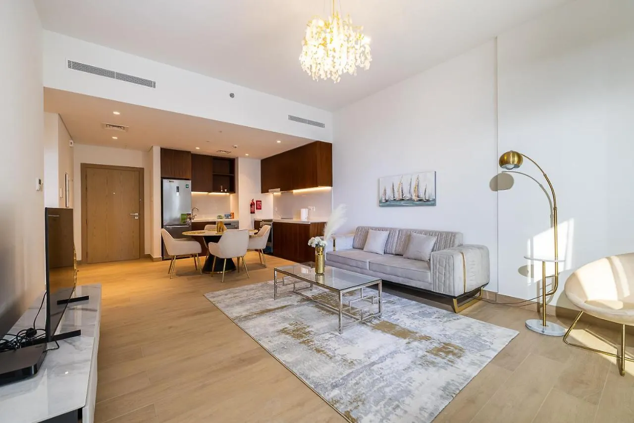 Apartment With Partial Sea View In La Mer Dubai